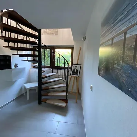 Exclusive Maisonette 90qm Parkplatz Balkon Citynah Apartmán *