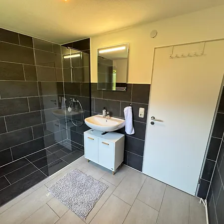 Exclusive Maisonette 90qm Parkplatz Balkon Citynah