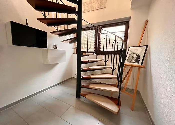 アパート Exclusive Maisonette 90qm Parkplatz Balkon Citynah ゼーフェタール